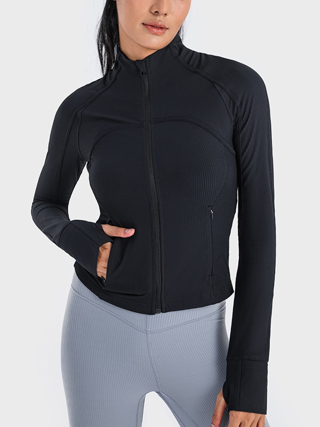 Black / 4